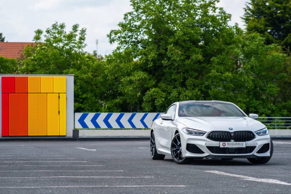 BMW M850i